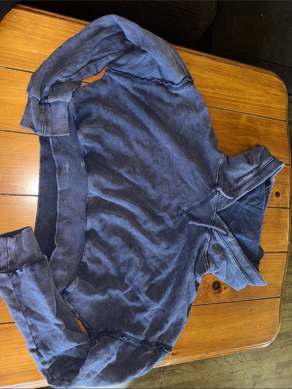 distressed Blue Women's Pullover Hoodie Cropped